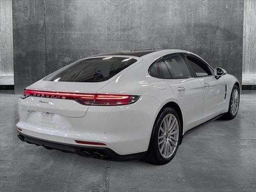 2023 Porsche Panamera Platinum Edition