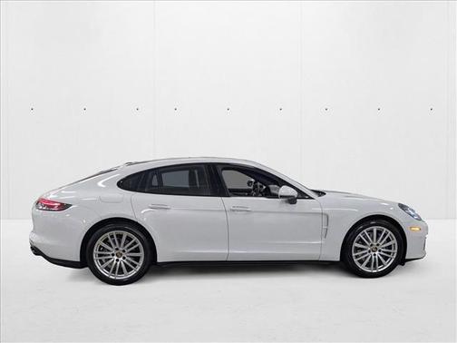 2023 Porsche Panamera Platinum Edition
