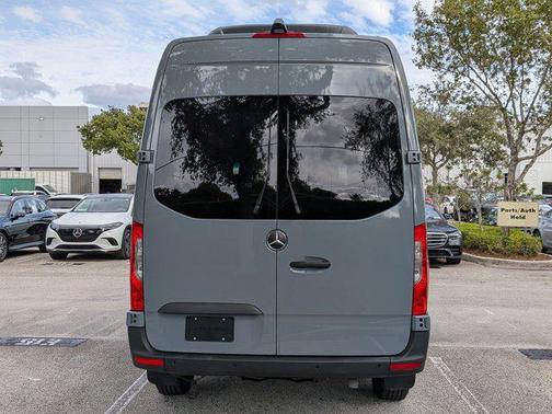 2024 Mercedes-Benz Sprinter 2500 Standard Roof