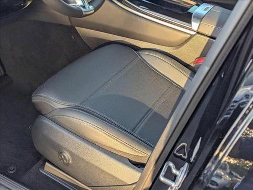 2025 Mercedes-Benz GLC 350e Base
