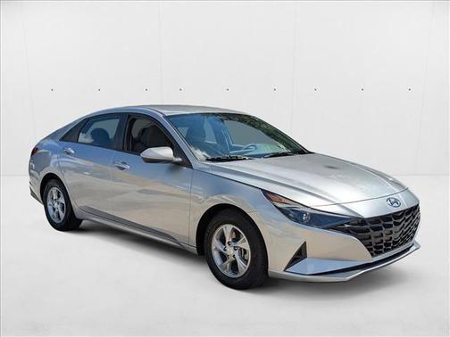 2021 Hyundai ELANTRA SE