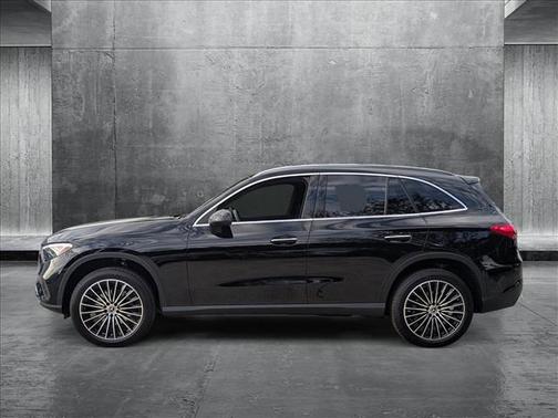 2025 Mercedes-Benz GLC 300 Base