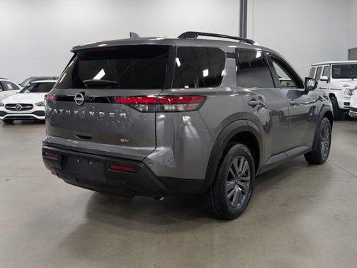 2023 Nissan Pathfinder SV FWD