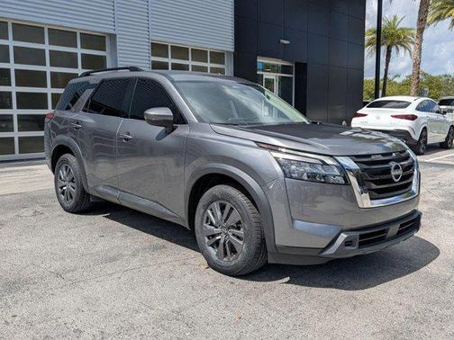2023 Nissan Pathfinder SV FWD