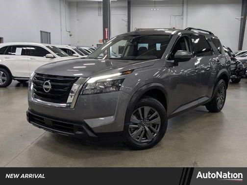 2023 Nissan Pathfinder SV FWD