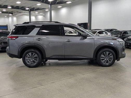 2023 Nissan Pathfinder SV FWD