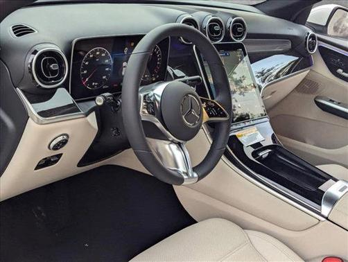 2025 Mercedes-Benz GLC 350e Base