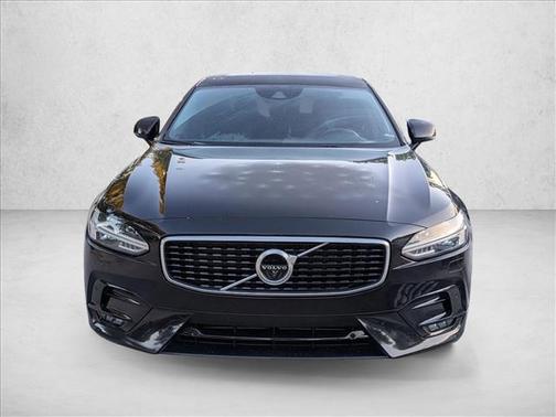 Onyx Black Metallic 2020 Volvo S90 T6 R-Design