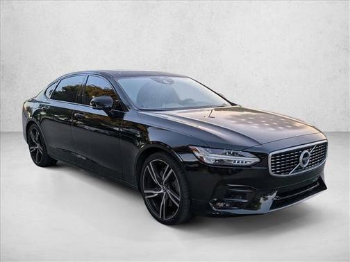 Onyx Black Metallic 2020 Volvo S90 T6 R-Design