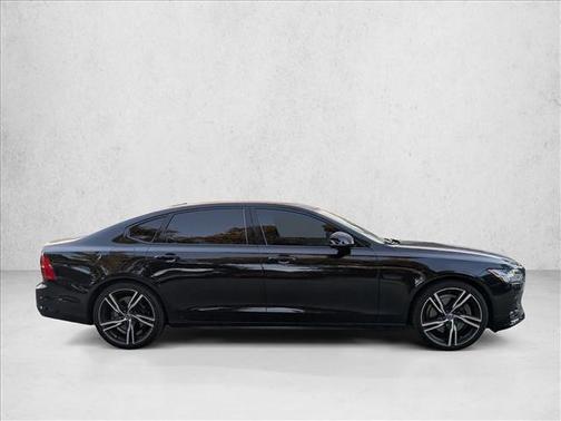 Onyx Black Metallic 2020 Volvo S90 T6 R-Design