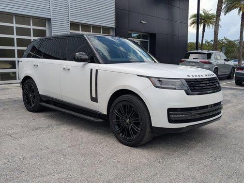 2025 Land Rover Range Rover P530 Autobiography 7 Seat