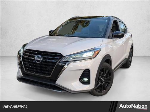 2023 Nissan Kicks SR