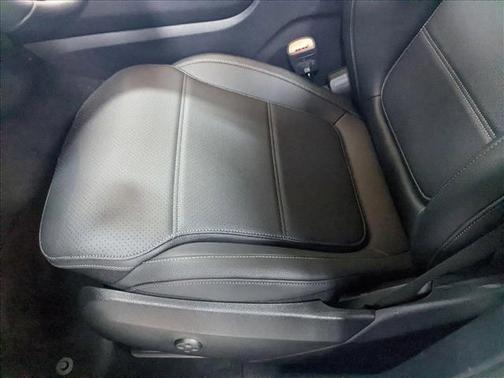 2025 Mercedes-Benz GLC 350e Base