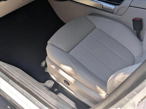 2025 Mercedes-Benz GLB 250 Base
