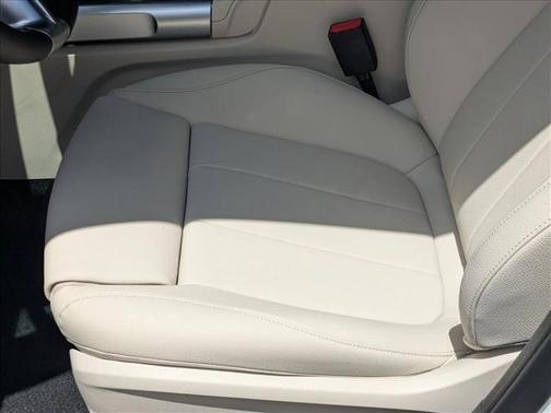 2025 Mercedes-Benz GLB 250 Base