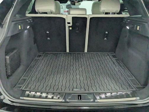 2024 Jaguar F-PACE R-Dynamic S P400 AWD Automatic