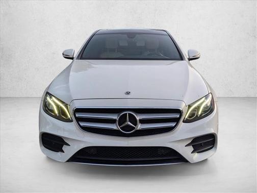 designo Diamond White 2018 Mercedes-Benz E-Class E 300