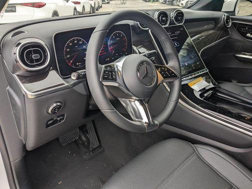 2025 Mercedes-Benz GLC 300 Base