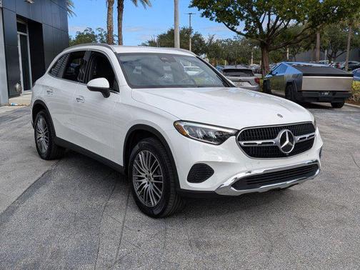 2025 Mercedes-Benz GLC 300 Base