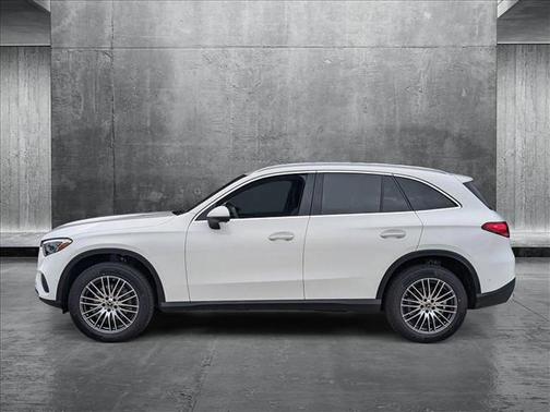 2025 Mercedes-Benz GLC 300 Base