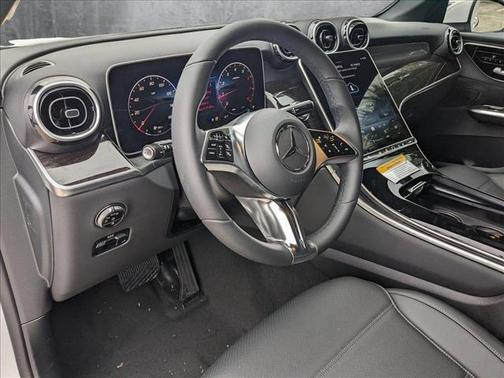 2025 Mercedes-Benz GLC 300 Base