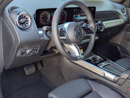 2026 Mercedes-Benz GLB 250 Base