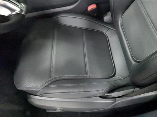 2025 Mercedes-Benz GLC 350e Base