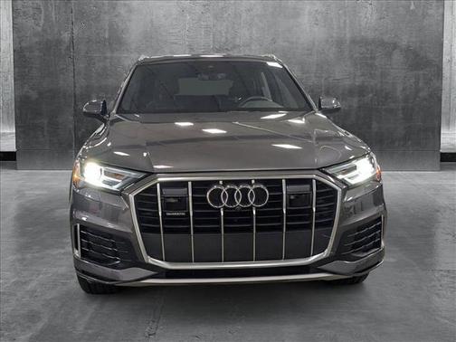 2021 Audi Q7 45 Premium Plus