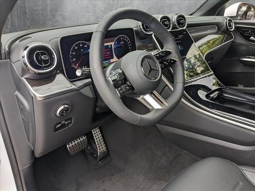 2025 Mercedes-Benz GLC 350e Base