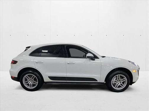 2017 Porsche Macan AWD