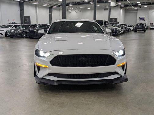 2022 Ford Mustang EcoBoost
