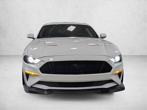 2022 Ford Mustang EcoBoost