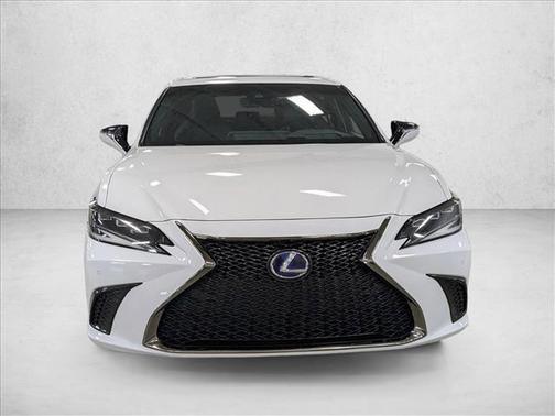 2022 Lexus ES 300h F SPORT