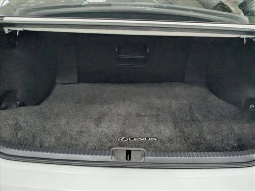 2022 Lexus ES 300h F SPORT