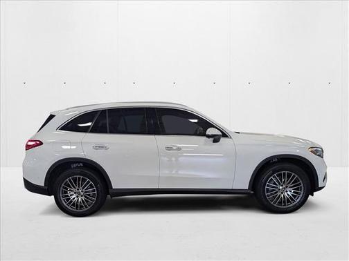 2025 Mercedes-Benz GLC 300 Base