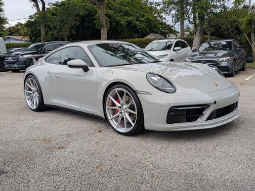 2020 Porsche 911 Carrera 4S
