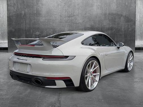 2020 Porsche 911 Carrera 4S