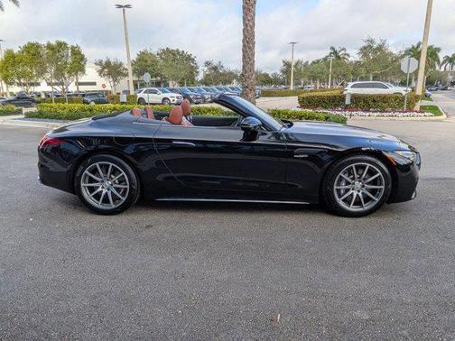 2025 Mercedes-Benz AMG SL 43 Base