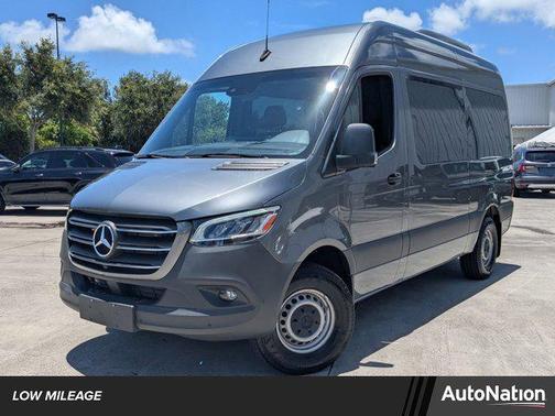 2024 Mercedes-Benz Sprinter 2500 Standard Roof