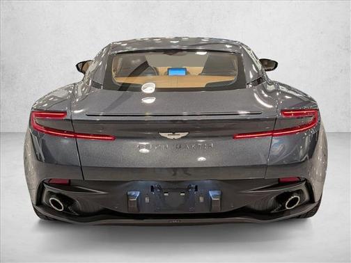 2023 Aston Martin DB11 V8