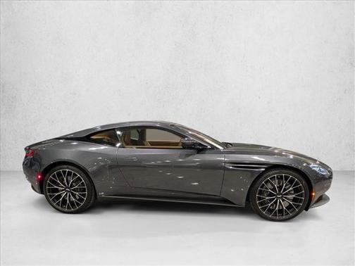 2023 Aston Martin DB11 V8
