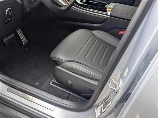 2025 Mercedes-Benz GLC 350e Base