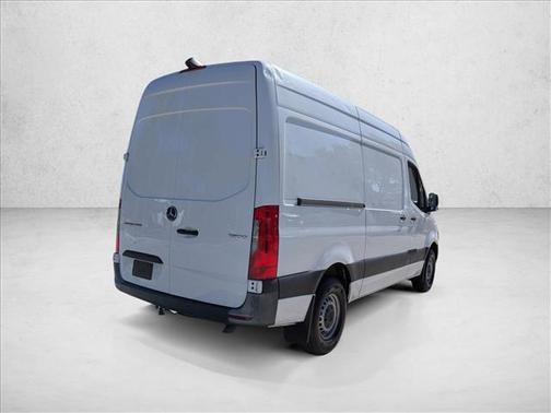2022 Mercedes-Benz Sprinter 2500 Standard Roof