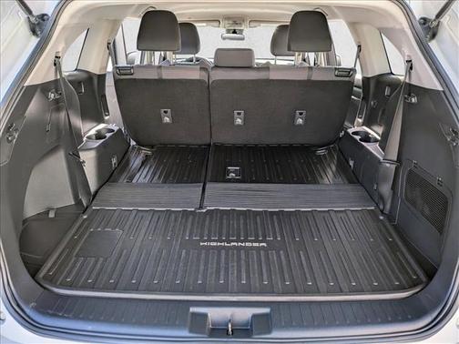 2022 Toyota Highlander L