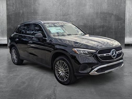 2025 Mercedes-Benz GLC 300 Base