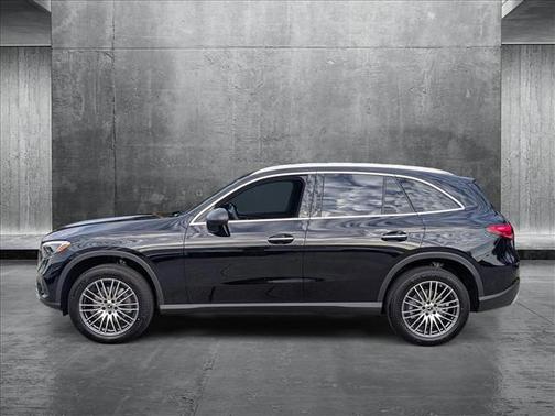 2025 Mercedes-Benz GLC 300 Base