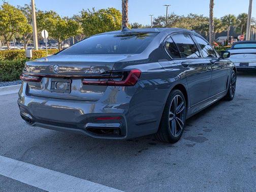 2022 BMW 745e xDrive