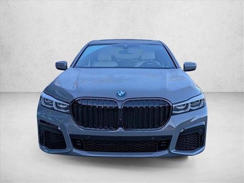 2022 BMW 745e xDrive