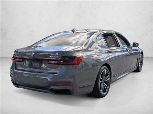 2022 BMW 745e xDrive