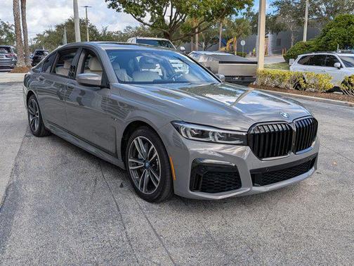 2022 BMW 745e xDrive